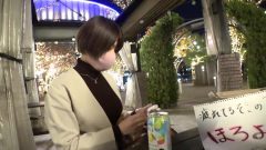 Promocyjny 19-minutowy film Pakohame MGS przedstawiający Japonki z dużymi piersiami podrywające amatorów